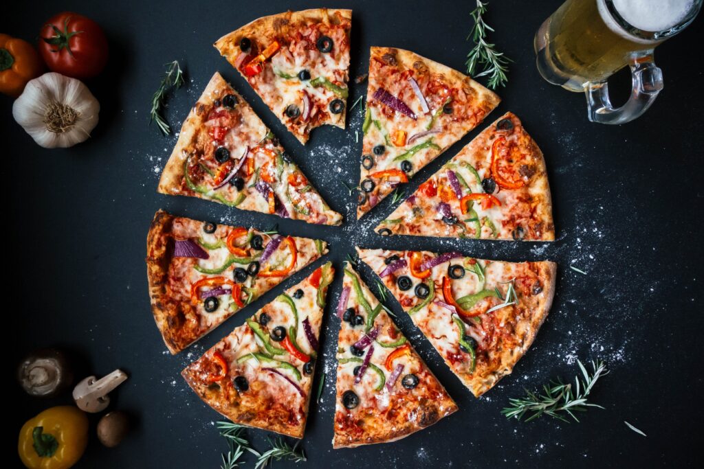 Pizza z pieca na cienkim cieście