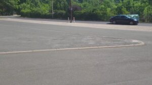 Bezpłatny parking przy ul. Skowronków (cmentarz Sudecka)